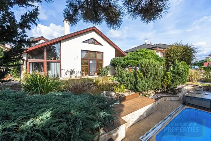 Prodej rodinného domu, Hostivice, U Lindbetonky, 245 m2