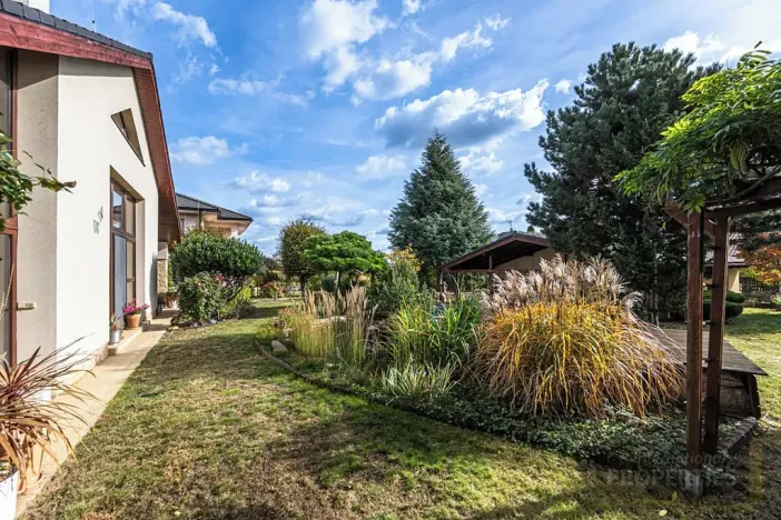Prodej rodinného domu, Hostivice, U Lindbetonky, 245 m2