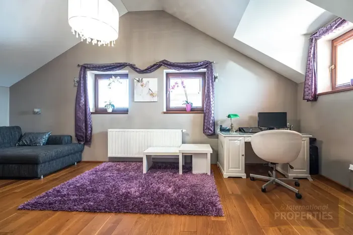 Prodej rodinného domu, Hostivice, U Lindbetonky, 245 m2
