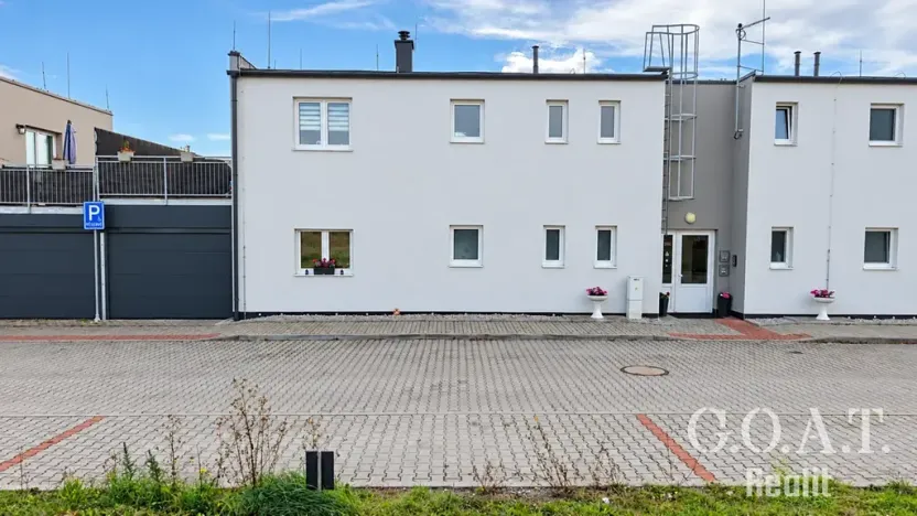 Prodej bytu 3+kk, Vochov, 68 m2