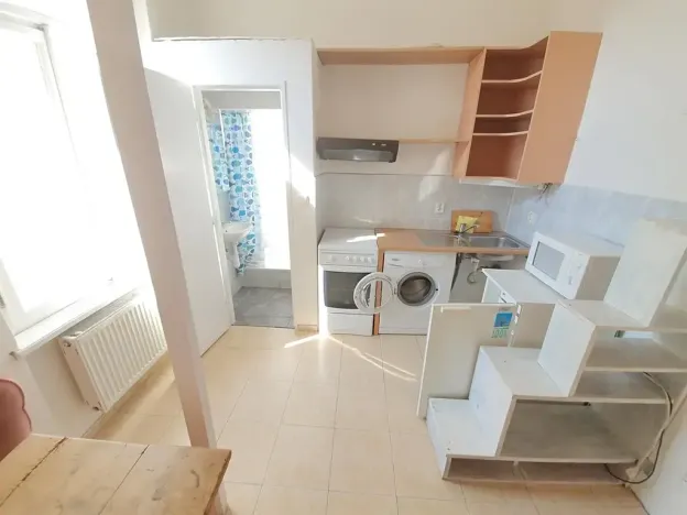 Pronájem bytu 1+1, Praha - Staré Město, U Dobřenských, 45 m2