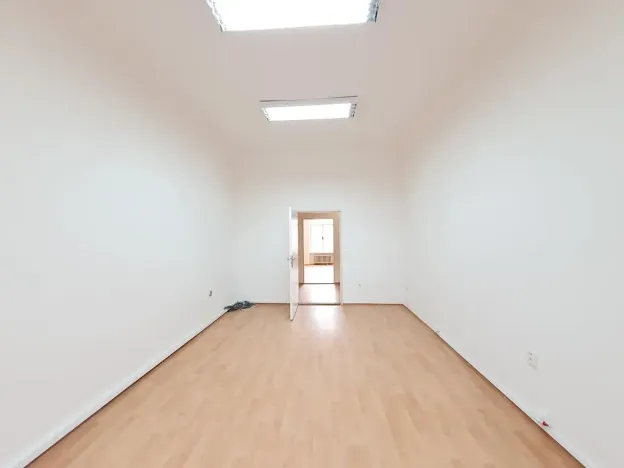 Pronájem kanceláře, Praha - Vinohrady, Bělehradská, 70 m2