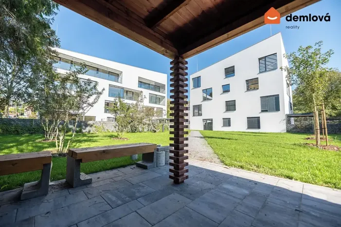 Pronájem bytu 2+kk, Ostrava, Na Burni, 47 m2