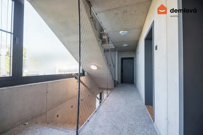 Pronájem bytu 2+kk, Ostrava, Na Burni, 53 m2