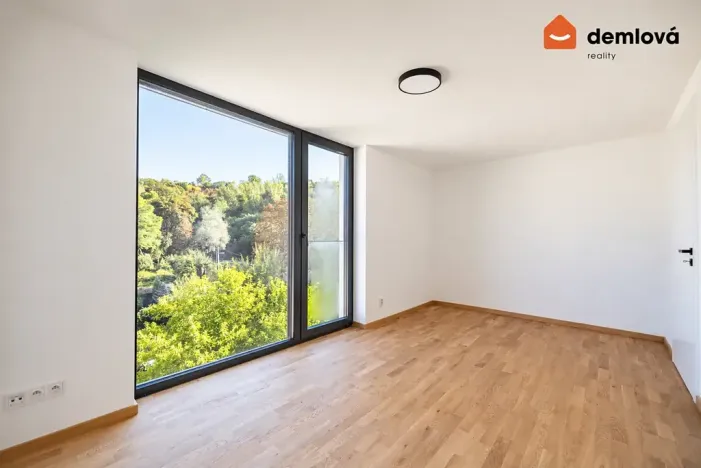 Pronájem bytu 2+kk, Ostrava, Na Burni, 61 m2