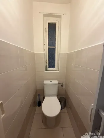 Pronájem bytu 1+1, Praha - Vinohrady, Řipská, 46 m2