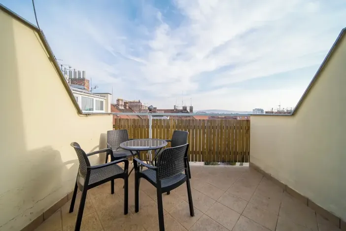 Pronájem atypického bytu, Brno, Tučkova, 80 m2