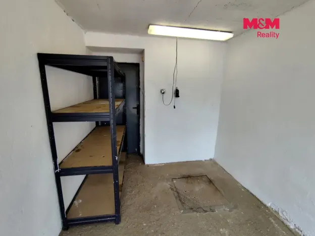 Prodej garáže, Lomnice, Družstevní, 14 m2