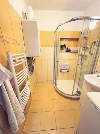 Pronájem bytu 1+kk, Jihlava, Kainarova, 46 m2