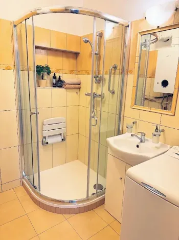 Pronájem bytu 1+kk, Jihlava, Kainarova, 46 m2