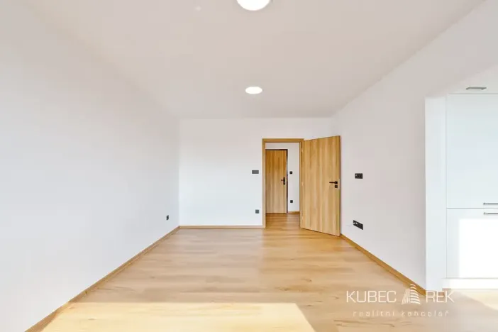 Pronájem bytu 3+1, Tábor, Minská, 67 m2
