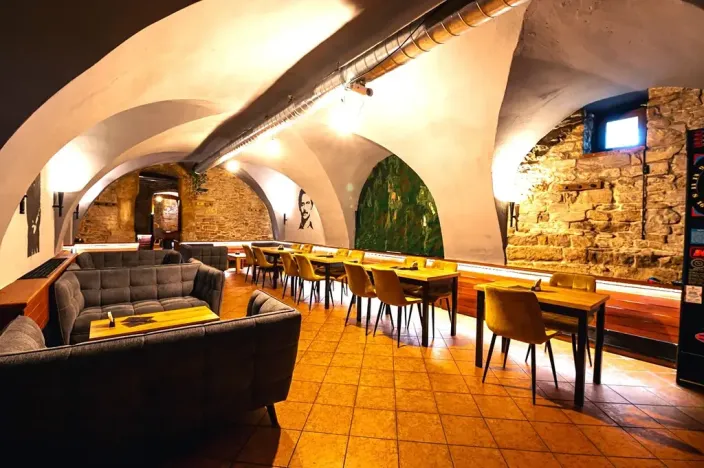 Pronájem restaurace, Chrudim, Palackého třída, 260 m2