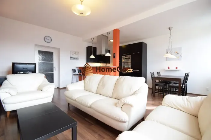 Pronájem bytu 2+kk, Praha - Vršovice, Vršovická, 78 m2