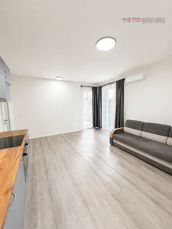 Pronájem bytu 2+kk, Kladno, Pavlisova, 46 m2