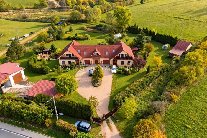 Prodej vícegeneračního domu, Předenice, 482 m2