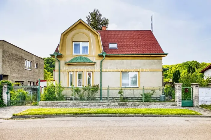 Prodej rodinného domu, 180 m², Lidická, Kralupy nad Vltavou, Lobeček