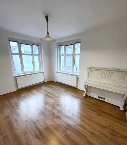 Prodej bytu 3+1, Karlovy Vary, Majakovského, 103 m2