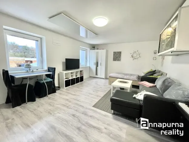 Pronájem bytu 1+kk, Ivančice, Na Brněnce, 28 m2