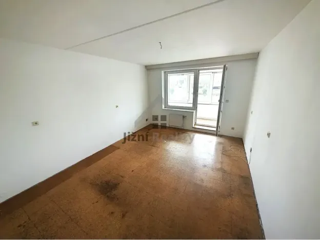 Prodej bytu 2+1, Vodňany, Sídl. Škorna, 70 m2