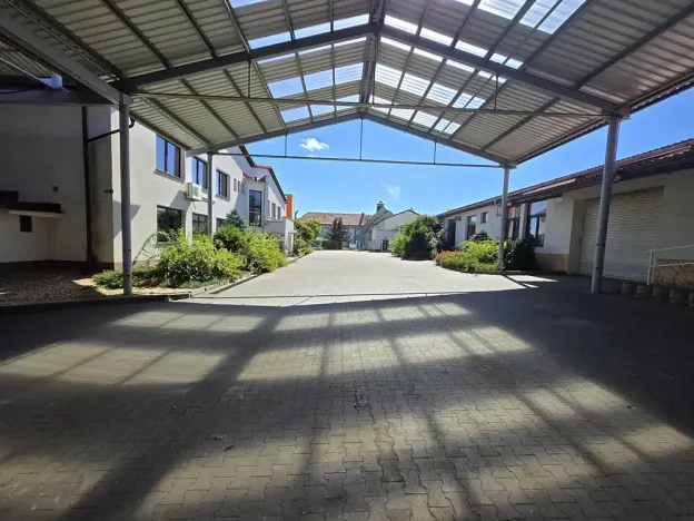 Prodej výrobních prostor, Jičín, Revoluční, 4081 m2