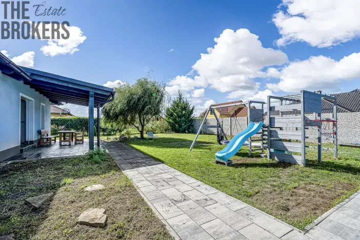 Prodej rodinného domu, Březí, Platanová, 133 m2