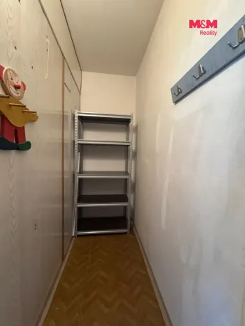Pronájem bytu 1+1, Seč, Sídl. 9. května, 32 m2