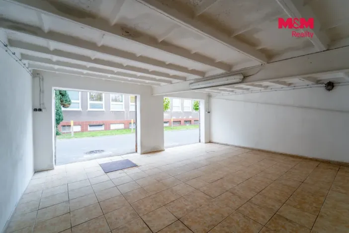 Prodej garáže, Plzeň, Edvarda Beneše, 30 m2