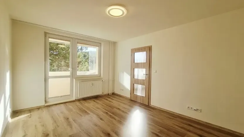 Pronájem bytu 1+1, Brno, Štouračova, 32 m2