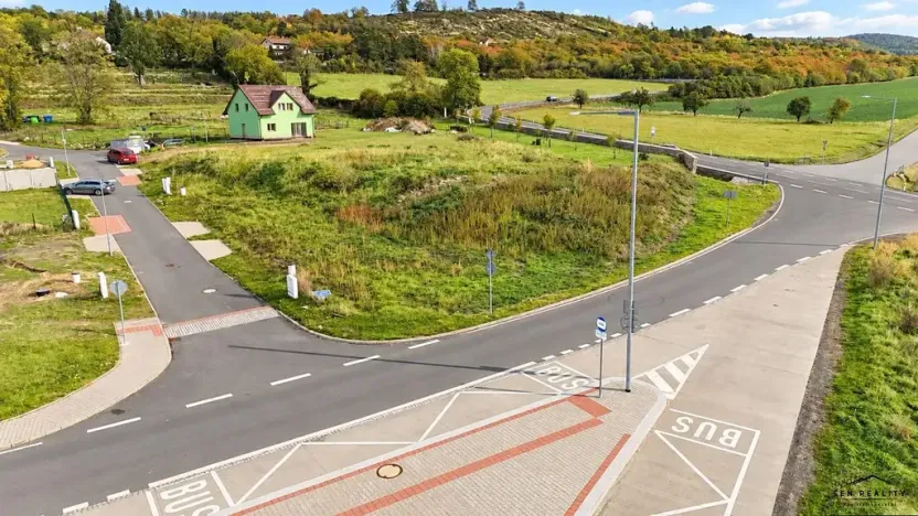 Prodej stavebního pozemku, 853 m², Podhořany u Ronova