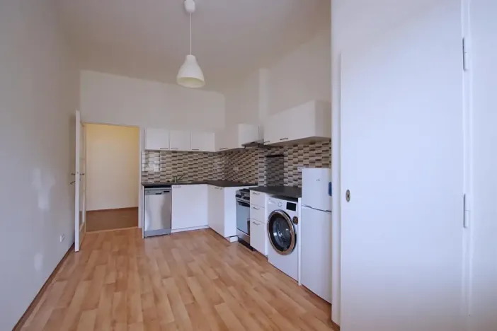 Pronájem bytu 1+1, Praha - Vršovice, Volyňská, 49 m2