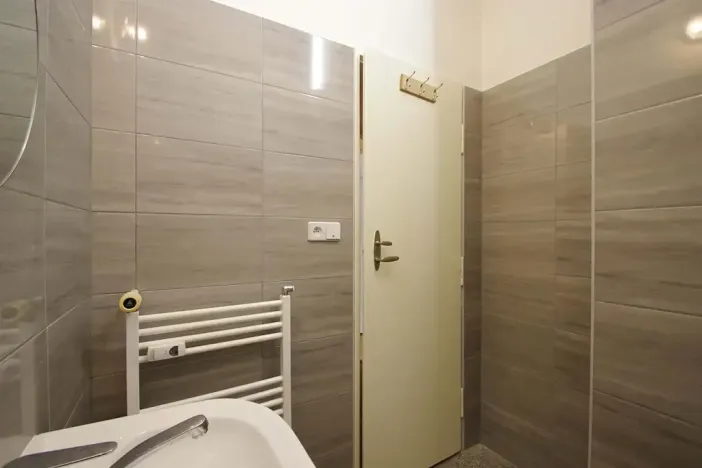 Pronájem bytu 1+1, Praha - Vršovice, Volyňská, 49 m2