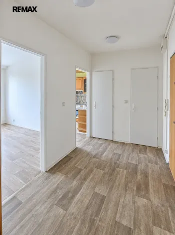 Pronájem bytu 2+kk, Praha - Černý Most, Bryksova, 39 m2