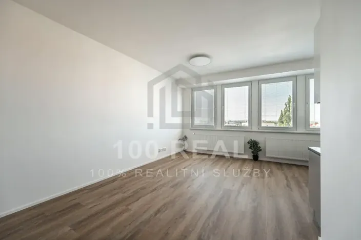Pronájem bytu 1+kk, Hradec Králové, Průmyslová, 40 m2