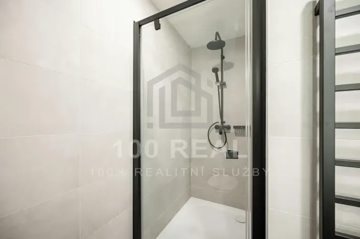 Pronájem bytu 1+kk, Hradec Králové, Průmyslová, 40 m2