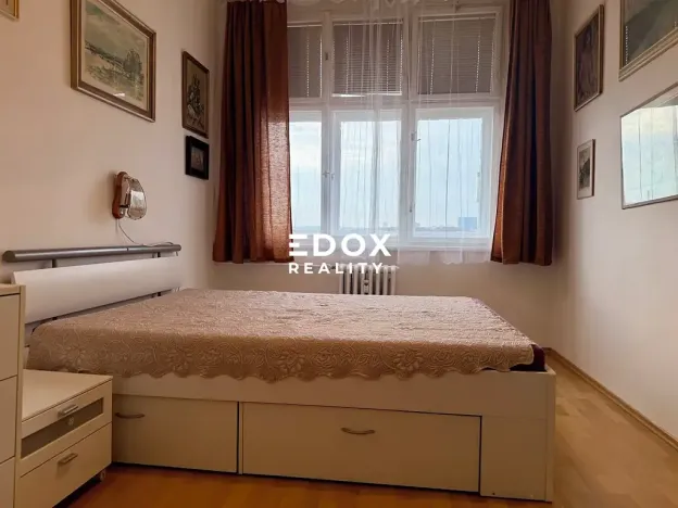 Pronájem bytu 2+1, Praha - Vršovice, Smolenská, 52 m2