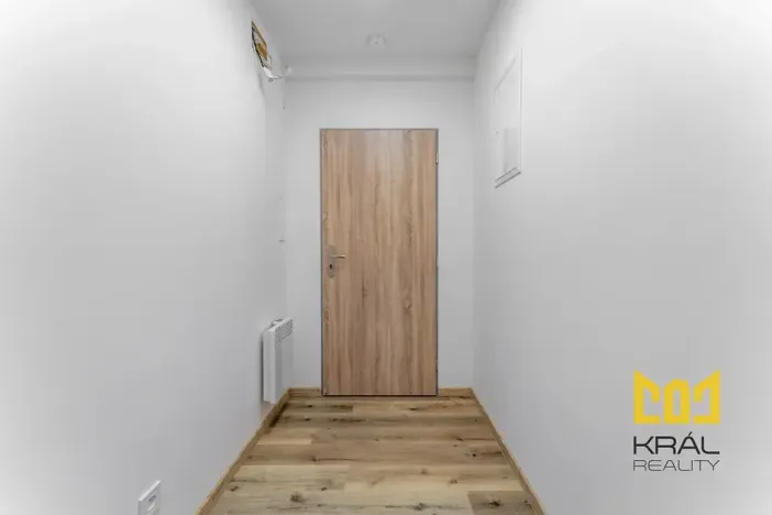 Pronájem bytu 2+kk, Praha - Smíchov, Nádražní, 49 m2