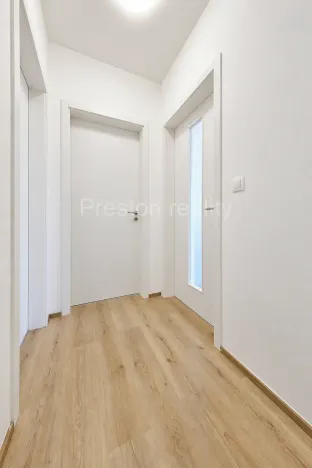 Prodej bytu 2+kk, Praha - Malešice, Nad úžlabinou, 48 m2