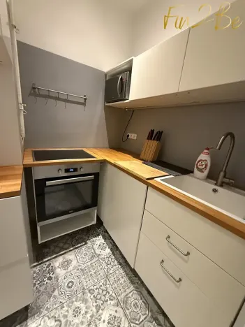 Pronájem bytu 2+kk, Praha - Strašnice, Černokostelecká, 48 m2