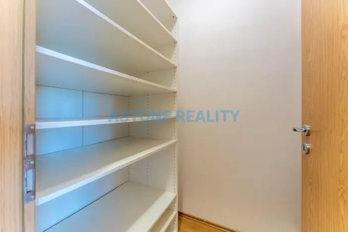 Prodej bytu 1+kk, Praha - Uhříněves, Václava Trojana, 41 m2