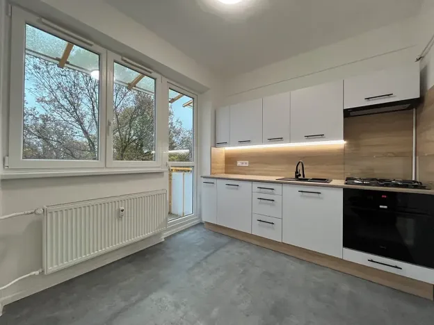 Pronájem bytu 2+1, Třinec, Jablunkovská, 60 m2