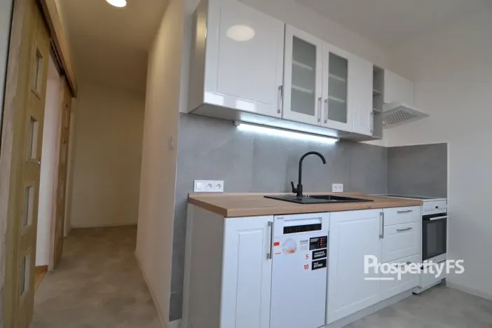 Pronájem bytu 3+1, Teplice - Řetenice, Duchcovská, 72 m2