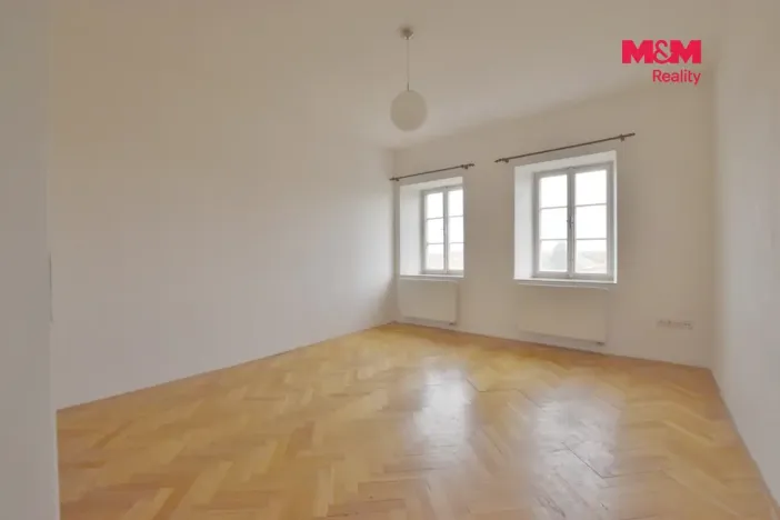 Pronájem bytu 2+1, Hradec Králové, Velké náměstí, 45 m2