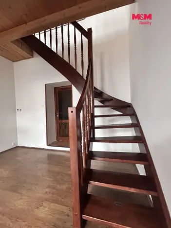 Pronájem bytu 4+1, Teplice, Revoluční, 89 m2