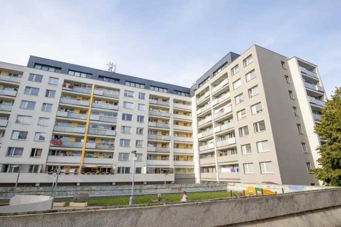 Pronájem bytu 3+1, Praha - Žižkov, Ostromečská, 83 m2