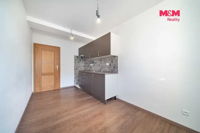 Pronájem bytu 2+1, Plzeň - Jižní Předměstí, Hřímalého, 64 m2