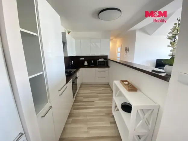 Pronájem bytu 3+kk, Jablonec nad Nisou, Máchova, 71 m2