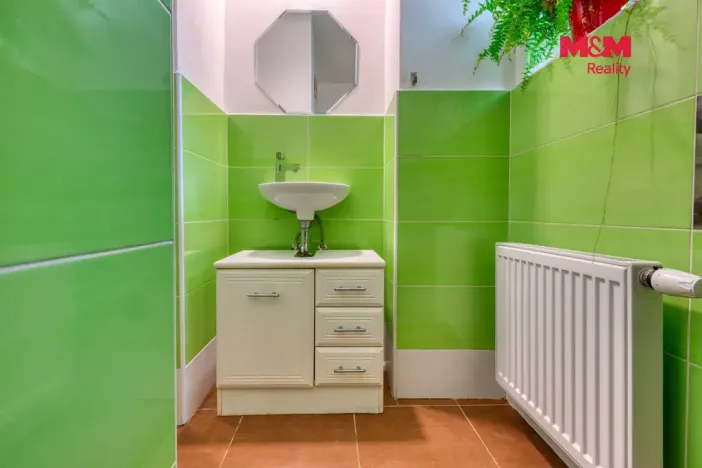 Prodej rodinného domu, Knovíz, 143 m2