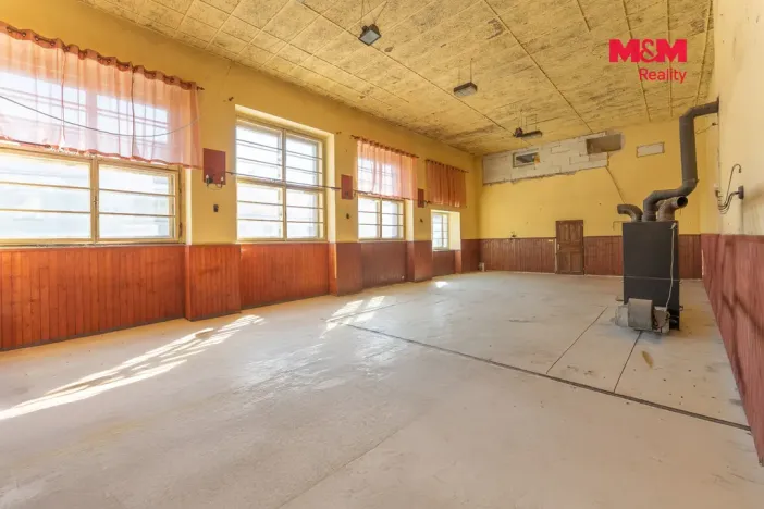 Prodej činžovního domu, Liběchov, nám. V. Levého, 1120 m2