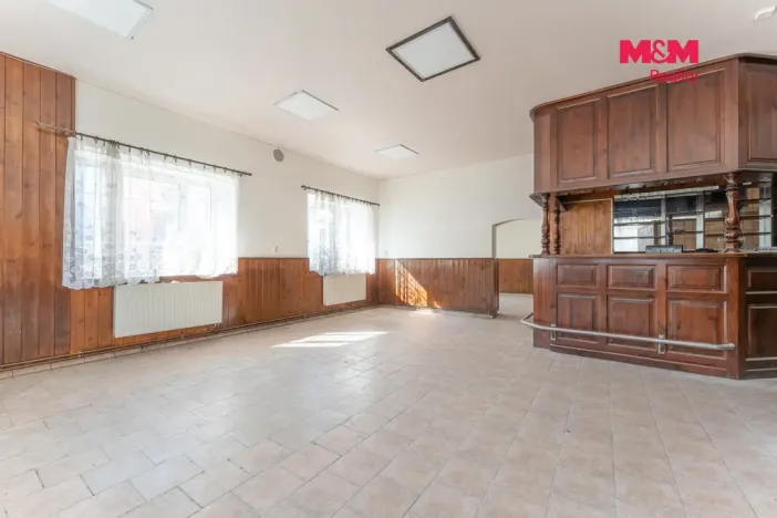 Prodej činžovního domu, Liběchov, nám. V. Levého, 1120 m2