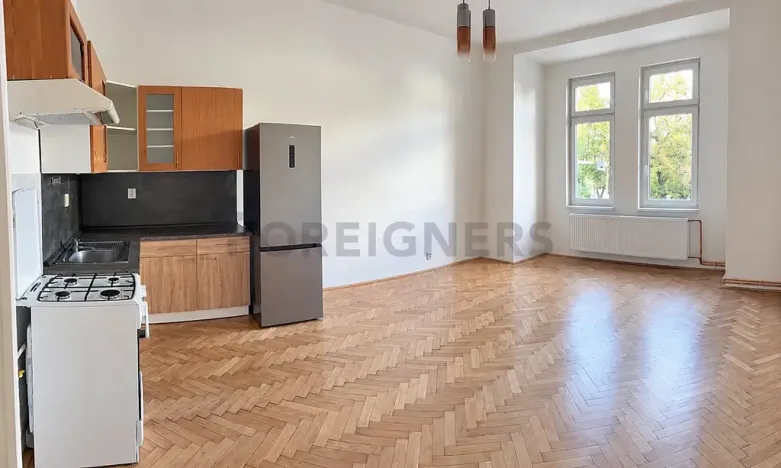 Pronájem bytu 2+kk, Praha - Libeň, náměstí Dr. Václava Holého, 62 m2